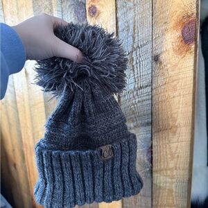 Cozy Gray Knit Pom-Pom Beanie